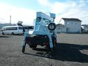 　高所作業車　アイチコーポレーション　インパネ５ＭＴ　エアコン　カーラジオ付き　取扱説明書　運転席エアバッグ　坂道発進補助装置３人乗り　パワーウィンドウ　ドアバイザ　後輪Ｗ（56枚目）