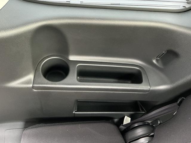 セレナ ハイウェイスターＳ－ＨＶアドバンスドセーフティパック　両側電動スライドドア・衝突軽減ブレーキ・アラウンドビューモニター・スマートキー・プッシュスタート・ナビ・フリップダウンモニター・ＥＴＣ（58枚目）