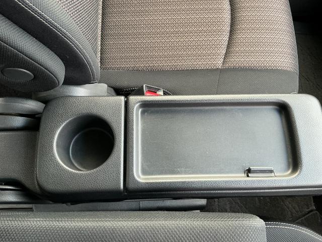 セレナ ハイウェイスターＳ－ＨＶアドバンスドセーフティパック　両側電動スライドドア・衝突軽減ブレーキ・アラウンドビューモニター・スマートキー・プッシュスタート・ナビ・フリップダウンモニター・ＥＴＣ（60枚目）