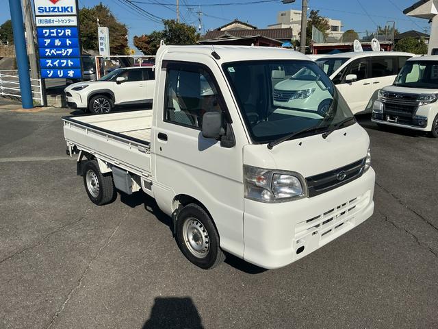 ハイゼットトラック エアコン・パワステスペシャルＶＳ　４ＷＤ・ＭＴ車・ナビ・ＴＶ・ドラレコ（3枚目）