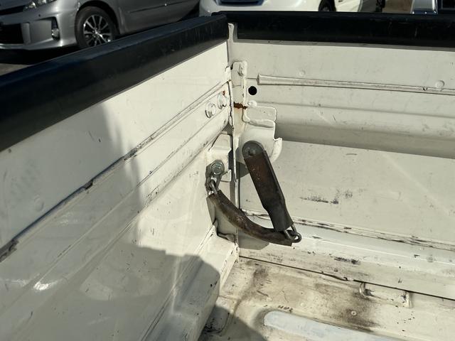 ハイゼットトラック エアコン・パワステスペシャルＶＳ　４ＷＤ・ＭＴ車・ナビ・ＴＶ・ドラレコ（24枚目）