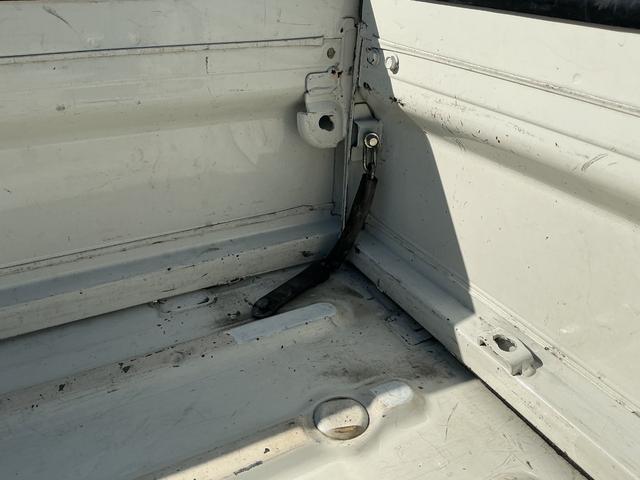 ハイゼットトラック エアコン・パワステスペシャルＶＳ　４ＷＤ・ＭＴ車・ナビ・ＴＶ・ドラレコ（25枚目）