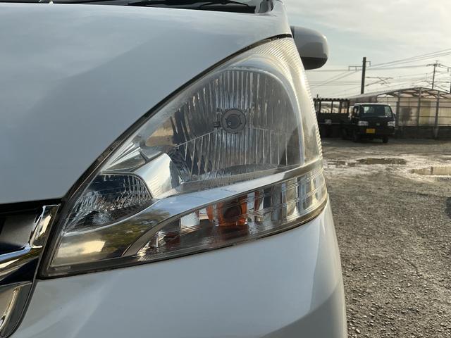 ムーヴ Xリミテッド 走行40000km・純正ナビ・TV・バックカメラ・スマートキー(11枚目)