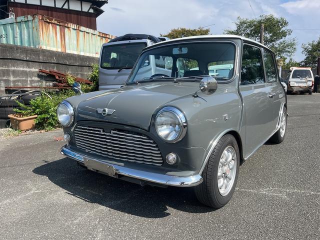 ＭＩＮＩ メイフェア１．３ｉ　アルミホイール　革シート　ＭＴ　ＣＤ　エアコン　運転席エアバッグ（12枚目）