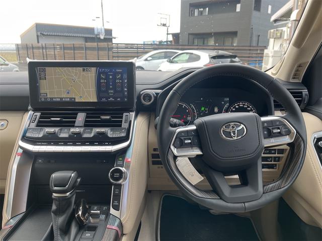 TOYOTA LAND CRUISER ZX | 2023 | BLACK | 933 km | details TOYOTA LAND CRUISER ZX | 2023 | BLACK | 933 km | details