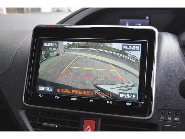 ヴォクシー ZS 煌III 9インチ純正ナビ TV ブルートゥース 純正リヤモニター バックカメラ ETC パーキングセンサー デュアルオートエアコン シートバックテーブル ロールサンシェード 両側パワースライド USBポート(11枚目)