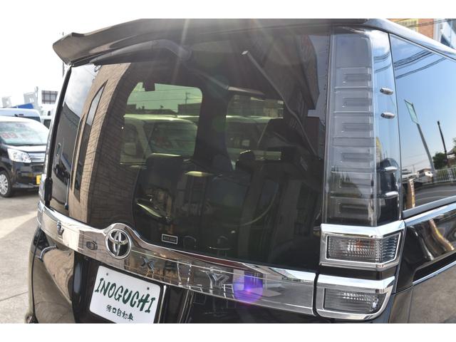 ヴォクシー ZS 煌III 9インチ純正ナビ TV ブルートゥース 純正リヤモニター バックカメラ ETC パーキングセンサー デュアルオートエアコン シートバックテーブル ロールサンシェード 両側パワースライド USBポート(34枚目)