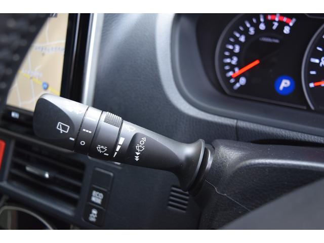 ヴォクシー ZS 煌III 9インチ純正ナビ TV ブルートゥース 純正リヤモニター バックカメラ ETC パーキングセンサー デュアルオートエアコン シートバックテーブル ロールサンシェード 両側パワースライド USBポート(41枚目)