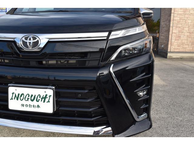 ヴォクシー ZS 煌III 9インチ純正ナビ TV ブルートゥース 純正リヤモニター バックカメラ ETC パーキングセンサー デュアルオートエアコン シートバックテーブル ロールサンシェード 両側パワースライド USBポート(46枚目)