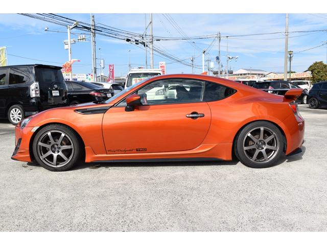 86 GT キーフリー ENKEI PF07アルミ HKSデュアルマフラー 社外Rスポイラー 社外ヘッドライト・テールレンズ TRDエアロ ナビ TV DVD ブルートゥース バックカメラ 社外シフトノブ ETC(44枚目)