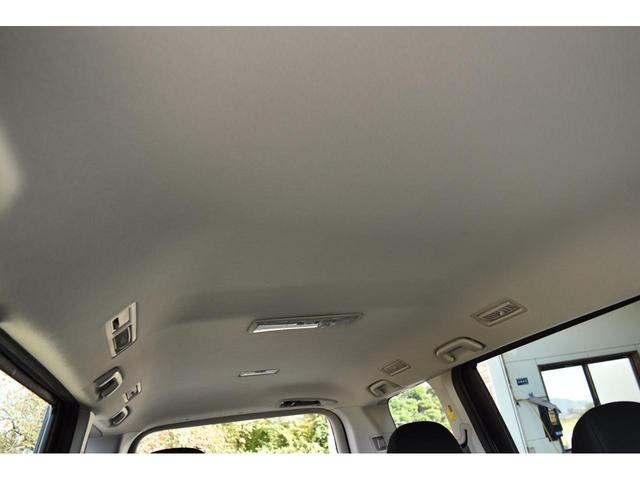 ヴォクシー ZS キーフリー 純正ナビ ワンセグTV ブルートゥース バックカメラ 左側パワースライド オートディスチャージドランプ デュアルオートエアコン パドルシフト オーバーヘッドコンソール 7人乗(19枚目)