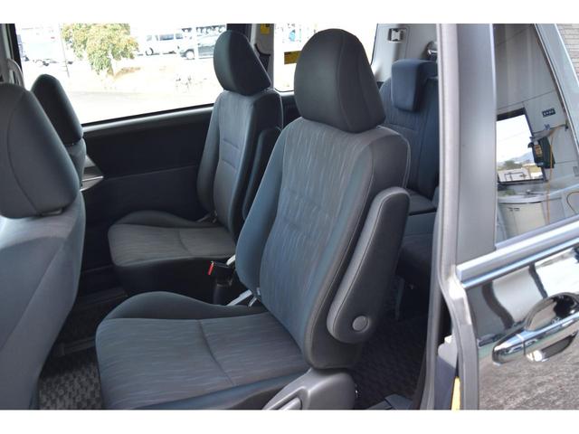 ヴォクシー ZS キーフリー 純正ナビ ワンセグTV ブルートゥース バックカメラ 左側パワースライド オートディスチャージドランプ デュアルオートエアコン パドルシフト オーバーヘッドコンソール 7人乗(21枚目)