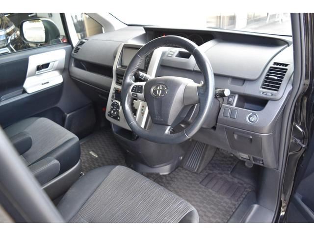 ヴォクシー ZS キーフリー 純正ナビ ワンセグTV ブルートゥース バックカメラ 左側パワースライド オートディスチャージドランプ デュアルオートエアコン パドルシフト オーバーヘッドコンソール 7人乗(33枚目)