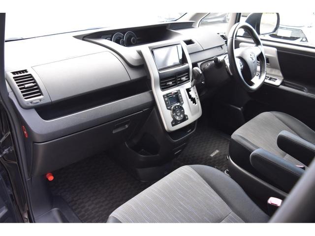 ヴォクシー ZS キーフリー 純正ナビ ワンセグTV ブルートゥース バックカメラ 左側パワースライド オートディスチャージドランプ デュアルオートエアコン パドルシフト オーバーヘッドコンソール 7人乗(36枚目)