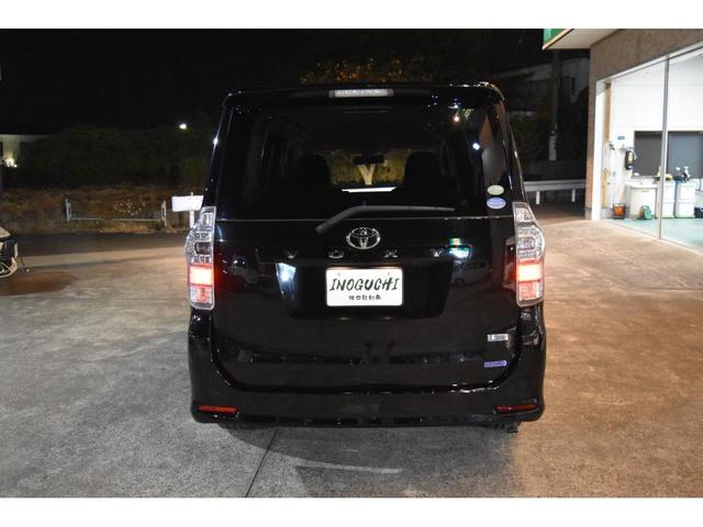 ヴォクシー ZS キーフリー 純正ナビ ワンセグTV ブルートゥース バックカメラ 左側パワースライド オートディスチャージドランプ デュアルオートエアコン パドルシフト オーバーヘッドコンソール 7人乗(54枚目)