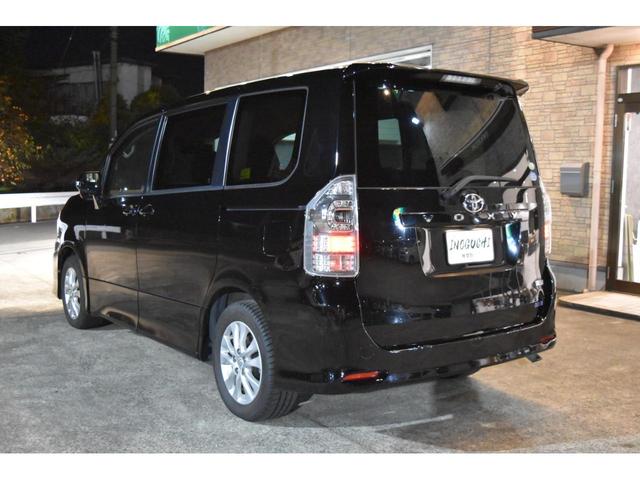 ヴォクシー ZS キーフリー 純正ナビ ワンセグTV ブルートゥース バックカメラ 左側パワースライド オートディスチャージドランプ デュアルオートエアコン パドルシフト オーバーヘッドコンソール 7人乗(58枚目)