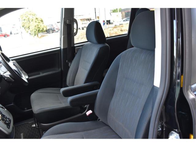 ヴォクシー ZS キーフリー 純正ナビ ワンセグTV ブルートゥース バックカメラ 左側パワースライド オートディスチャージドランプ デュアルオートエアコン パドルシフト オーバーヘッドコンソール 7人乗(68枚目)