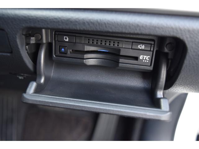 クラウンハイブリッド アスリートS 純正ディスプレイ パノラミックビュー サンルーフ セーフティセンス クリアランスソナー シートベンチレーション ステアリングヒーター オートエアコン LEDヘッドライト パワーシート LDA クルコン(8枚目)