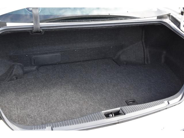 クラウンハイブリッド アスリートS 純正ディスプレイ パノラミックビュー サンルーフ セーフティセンス クリアランスソナー シートベンチレーション ステアリングヒーター オートエアコン LEDヘッドライト パワーシート LDA クルコン(18枚目)