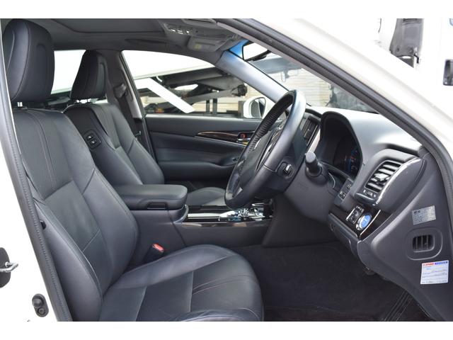 クラウンハイブリッド アスリートS 純正ディスプレイ パノラミックビュー サンルーフ セーフティセンス クリアランスソナー シートベンチレーション ステアリングヒーター オートエアコン LEDヘッドライト パワーシート LDA クルコン(19枚目)