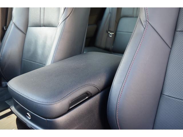 クラウンハイブリッド アスリートS 純正ディスプレイ パノラミックビュー サンルーフ セーフティセンス クリアランスソナー シートベンチレーション ステアリングヒーター オートエアコン LEDヘッドライト パワーシート LDA クルコン(32枚目)