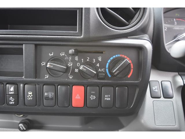 ダイナトラック フルジャストロー　衝突被害軽減ブレーキ　アイドルストップ　バックカメラ　Ｆコーナーセンサー　ＥＴＣ　左電動格納ミラー　パワーウィンドウ　集中ドアロック　２トン　２ｔ　ＡＴ　オートマ　リヤダブルタイヤ（12枚目）