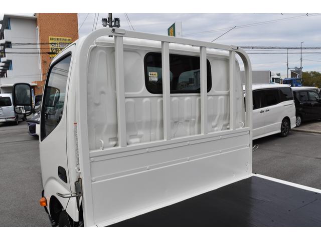 ダイナトラック フルジャストロー　衝突被害軽減ブレーキ　アイドルストップ　バックカメラ　Ｆコーナーセンサー　ＥＴＣ　左電動格納ミラー　パワーウィンドウ　集中ドアロック　２トン　２ｔ　ＡＴ　オートマ　リヤダブルタイヤ（37枚目）