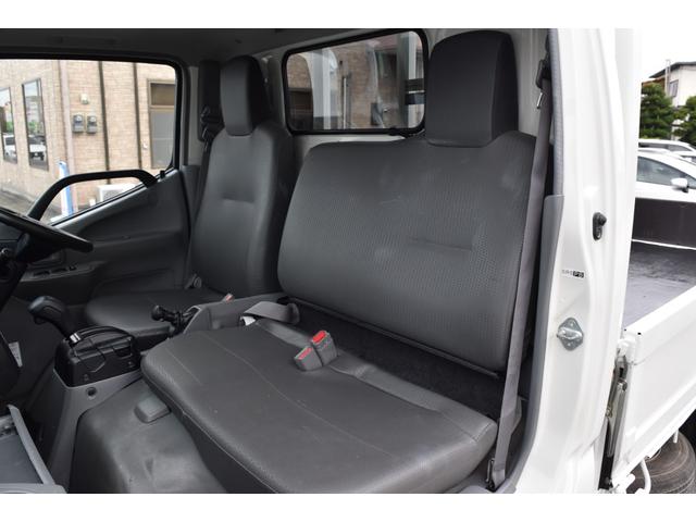 ダイナトラック フルジャストロー　衝突被害軽減ブレーキ　アイドルストップ　バックカメラ　Ｆコーナーセンサー　ＥＴＣ　左電動格納ミラー　パワーウィンドウ　集中ドアロック　２トン　２ｔ　ＡＴ　オートマ　リヤダブルタイヤ（46枚目）