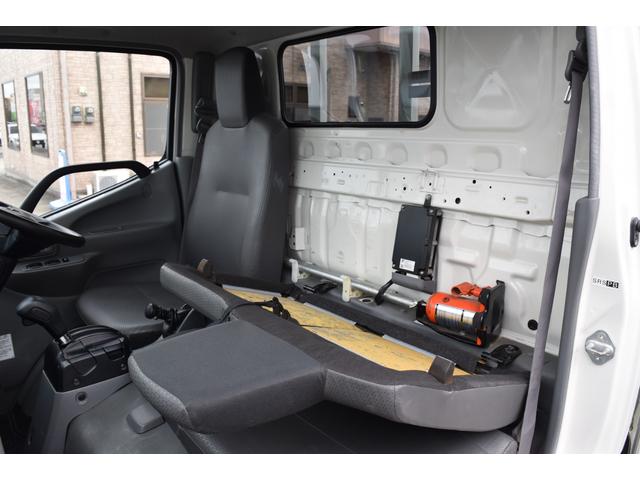 ダイナトラック フルジャストロー　衝突被害軽減ブレーキ　アイドルストップ　バックカメラ　Ｆコーナーセンサー　ＥＴＣ　左電動格納ミラー　パワーウィンドウ　集中ドアロック　２トン　２ｔ　ＡＴ　オートマ　リヤダブルタイヤ（50枚目）