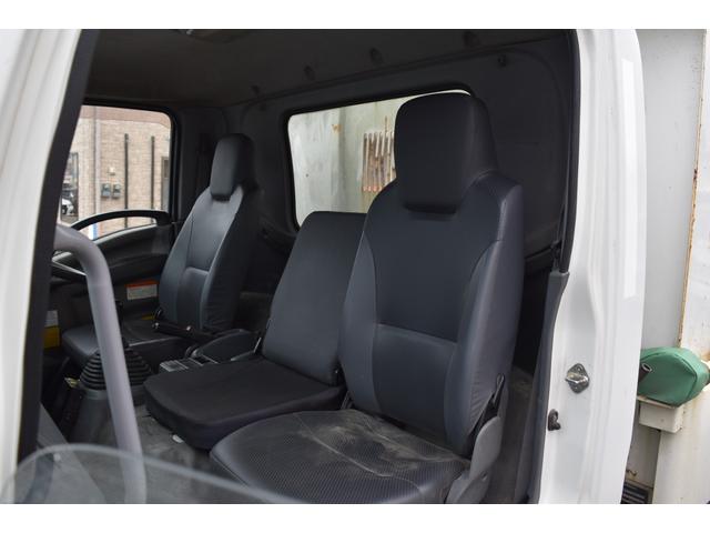 フォワード 4トンダンプ・4tダンプ・6速マニュアル・6MT・電動コボレーン・左電動格納ミラー・荷台ピン(27枚目)