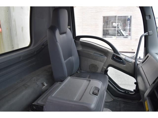 フォワード 4トンダンプ・4tダンプ・6速マニュアル・6MT・電動コボレーン・左電動格納ミラー・荷台ピン(30枚目)