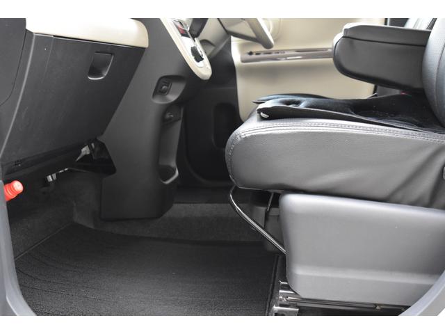 ムーヴキャンバス Ｇメイクアップ　ＳＡＩＩ　ナビ　ＴＶ　ブルートゥース　バックカメラ　キーフリー　両側パワースライドドア　オートＬＥＤヘッドライト　オートエアコン　スマートアシスト　アイドルストップ　オートリトラクトミラー　後部座席下収納ＢＯＸ（57枚目）