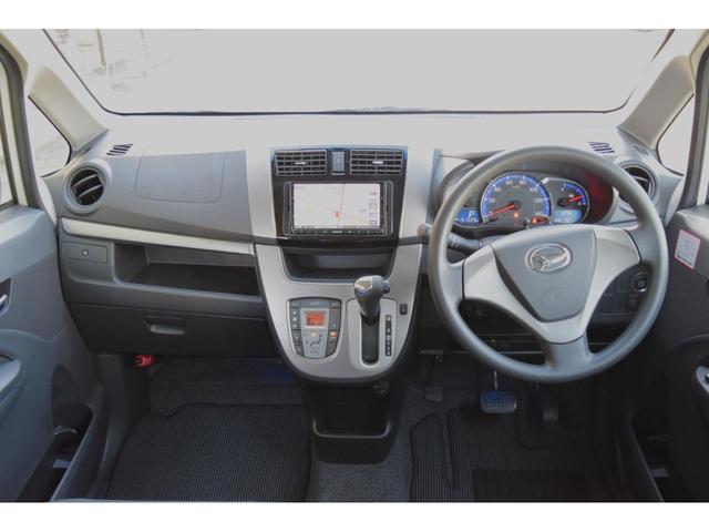 ムーヴ カスタム　Ｘ　ＶＳ　キーフリー　アイドリングストップ　オートライト　フォグランプ　オートエアコン　アクセサリーソケット　ナビ　ＴＶ　ブルートゥース　ＥＴＣ　社外革調シートカバー　助手席下収納ＢＯＸ　電動格納ミラー（5枚目）