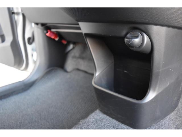 ムーヴ カスタム　Ｘ　ＶＳ　キーフリー　アイドリングストップ　オートライト　フォグランプ　オートエアコン　アクセサリーソケット　ナビ　ＴＶ　ブルートゥース　ＥＴＣ　社外革調シートカバー　助手席下収納ＢＯＸ　電動格納ミラー（55枚目）