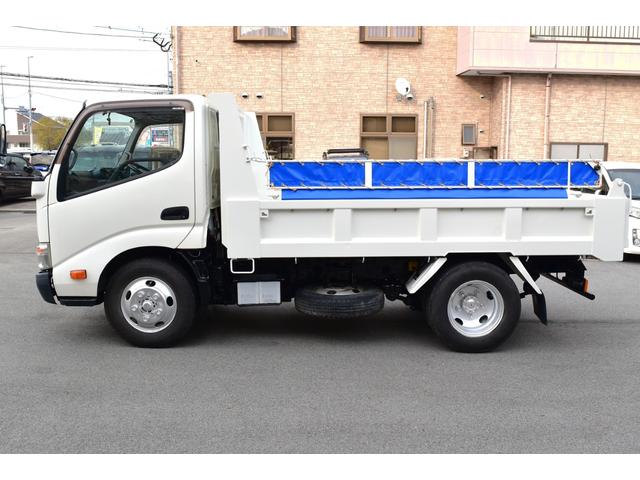 デュトロ 全低床ダンプ 3トン 3t ダンプ 全低床 荷台塗装済み MT 5速マニュアル ETC コボレーン エアバック 左電動格納ミラー 荷台フックピン(5枚目)
