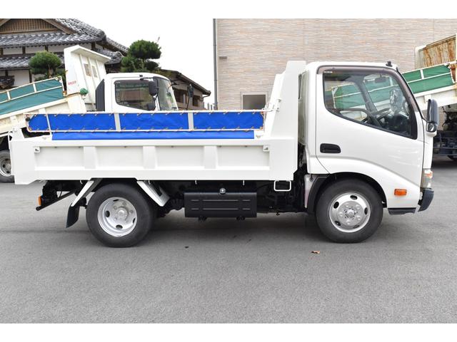 デュトロ 全低床ダンプ 3トン 3t ダンプ 全低床 荷台塗装済み MT 5速マニュアル ETC コボレーン エアバック 左電動格納ミラー 荷台フックピン(11枚目)