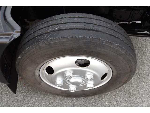 デュトロ 全低床ダンプ 3トン 3t ダンプ 全低床 荷台塗装済み MT 5速マニュアル ETC コボレーン エアバック 左電動格納ミラー 荷台フックピン(20枚目)