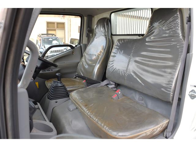 デュトロ 全低床ダンプ 3トン 3t ダンプ 全低床 荷台塗装済み MT 5速マニュアル ETC コボレーン エアバック 左電動格納ミラー 荷台フックピン(23枚目)