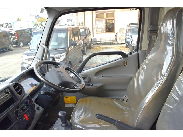 デュトロ 全低床ダンプ 3トン 3t ダンプ 全低床 荷台塗装済み MT 5速マニュアル ETC コボレーン エアバック 左電動格納ミラー 荷台フックピン(40枚目)