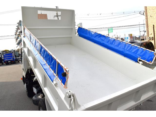 デュトロ 全低床ダンプ 3トン 3t ダンプ 全低床 荷台塗装済み MT 5速マニュアル ETC コボレーン エアバック 左電動格納ミラー 荷台フックピン(48枚目)