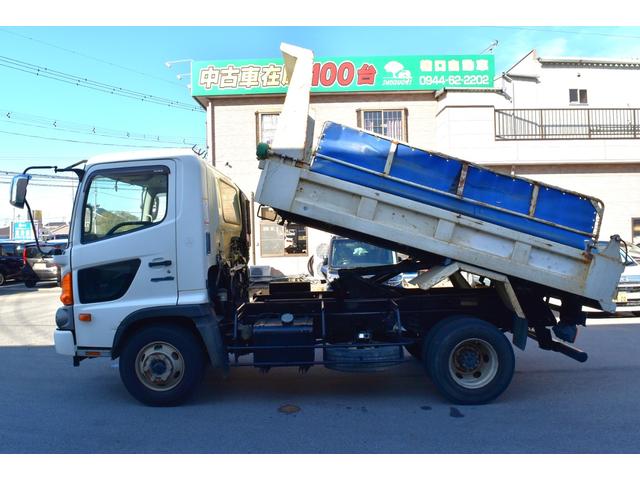 ヒノレンジャー 4トンダンプ・4tダンプ・6速マニュアル・6MT・左電動格納ミラー・荷台フックピン・電動コボレーン(8枚目)