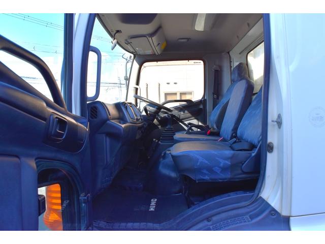 ヒノレンジャー 4トンダンプ・4tダンプ・6速マニュアル・6MT・左電動格納ミラー・荷台フックピン・電動コボレーン(9枚目)