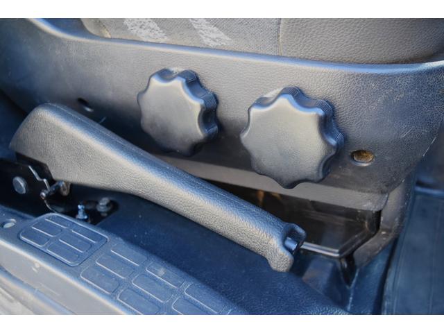 ヒノレンジャー 4トンダンプ・4tダンプ・6速マニュアル・6MT・左電動格納ミラー・荷台フックピン・電動コボレーン(31枚目)