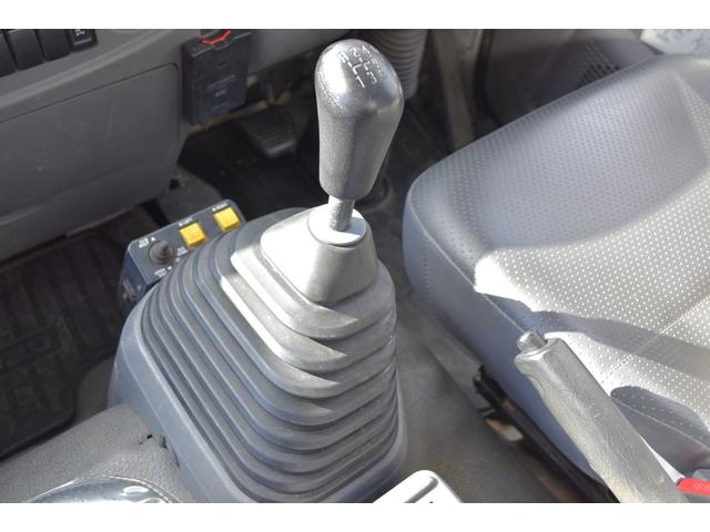 フォワード 4トン 4t 荷台塗装済み 6速マニュアル 6MT 電動コボレーン 荷台フックピン ディーゼルターボ 左電動格納ミラー キーレス(13枚目)