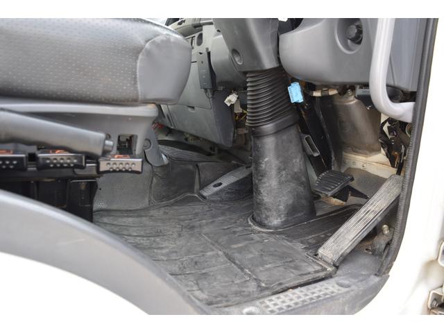 フォワード 4トン 4t 荷台塗装済み 6速マニュアル 6MT 電動コボレーン 荷台フックピン ディーゼルターボ 左電動格納ミラー キーレス(51枚目)