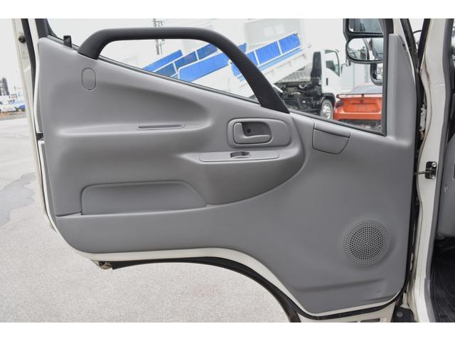 デュトロ 　２トン　２ｔ　幌車　ＡＴ　オートマ　アイドリングストップ　ＥＴＣ　プリクラッシュセーフティ　車線逸脱警報　左ドアミラー電動格納　荷室作業灯（28枚目）