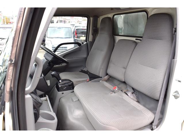 デュトロ 　２トン　２ｔ　幌車　ＡＴ　オートマ　アイドリングストップ　ＥＴＣ　プリクラッシュセーフティ　車線逸脱警報　左ドアミラー電動格納　荷室作業灯（48枚目）