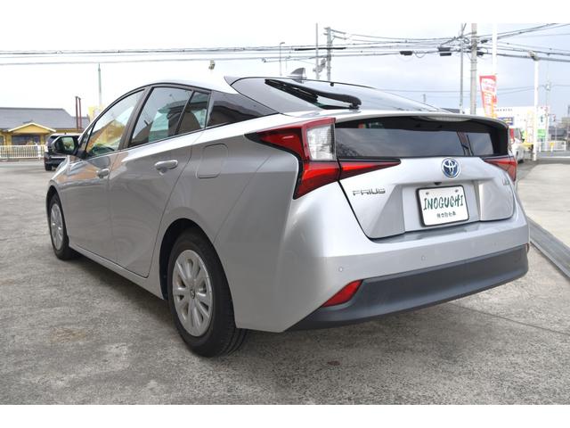 プリウス Ｓ　キーフリー　オートリトラクトミラー　純正ディスプレイ　ナビ　ミラキャスト　ブルートゥース　ＥＴＣ　バックカメラ　オートＬＥＤヘッドライト　セーフティセンス　ＬＴＡ　ＲＳＡ　クルコン　オートエアコン（21枚目）