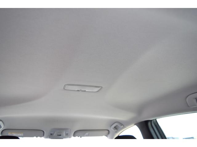 プリウス Ｓ　キーフリー　オートリトラクトミラー　純正ディスプレイ　ナビ　ミラキャスト　ブルートゥース　ＥＴＣ　バックカメラ　オートＬＥＤヘッドライト　セーフティセンス　ＬＴＡ　ＲＳＡ　クルコン　オートエアコン（28枚目）