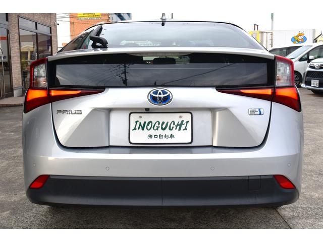 プリウス Ｓ　キーフリー　オートリトラクトミラー　純正ディスプレイ　ナビ　ミラキャスト　ブルートゥース　ＥＴＣ　バックカメラ　オートＬＥＤヘッドライト　セーフティセンス　ＬＴＡ　ＲＳＡ　クルコン　オートエアコン（34枚目）